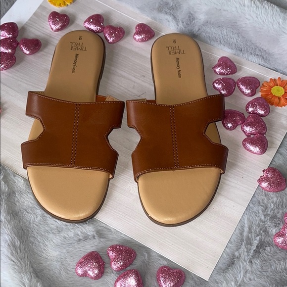 Time and Tru Brown Slide Sandals with Wide Strap and Flat Sole - Picture 1 of 6